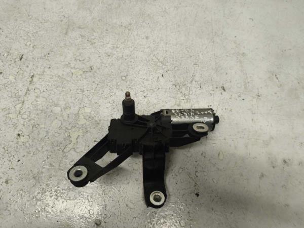 MOTEUR ESSUIE GLACE ARRIERE SKODA BREAK - Vue 1